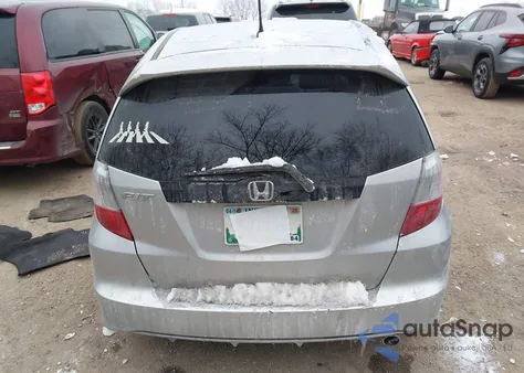 2011 Honda Fit Sport z USA, uszkodzony, nr VIN JHMGE8H55BC000901
